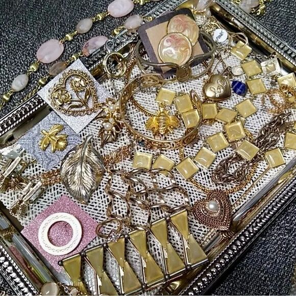 3 LB BULK UNSEARCHED Estate Costume Jewelry Signed Unsigned Wearable - Picture 9 of 12